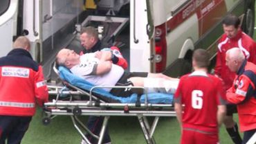 Министр обороны Литвы сломал ногу на футбольном матче