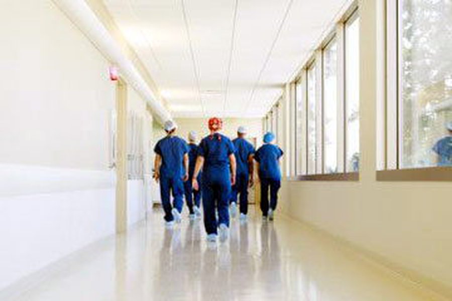 В Литве решается вопрос с оплатой больничных листов - Литва и страны Балтии