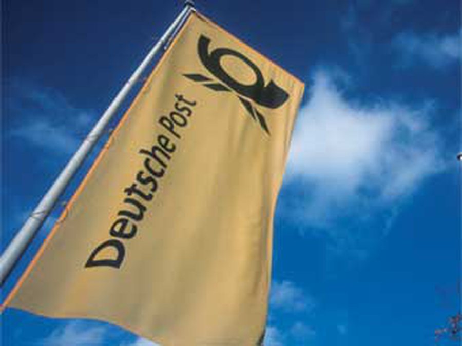 Почта Германии по ошибке напечатала марки с портретом сподвижника Гитлера - Хобби, отдых и развлечения