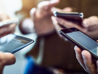 МИД: согласно данным мобильных связей, на Украине может находиться около 3 тыс. литовцев - В Мире