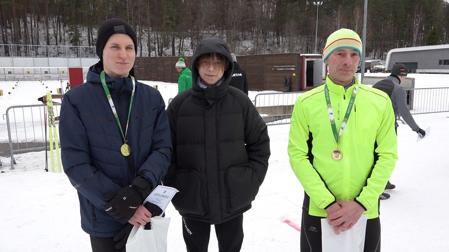 В лыжных соревнованиях в Игналине приняло участие более 100 человек из 10 городов и районов Литвы (видео) - Служба региональных новостей