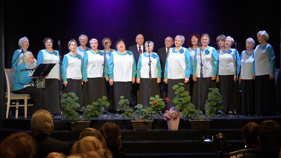 Висагинский хор «Мелодия»  отметил 25-летний юбилей (видео) - В Висагинасе