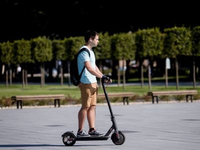 Парламент Литвы принял запреты, связанные с движением самокатов - Литва и страны Балтии