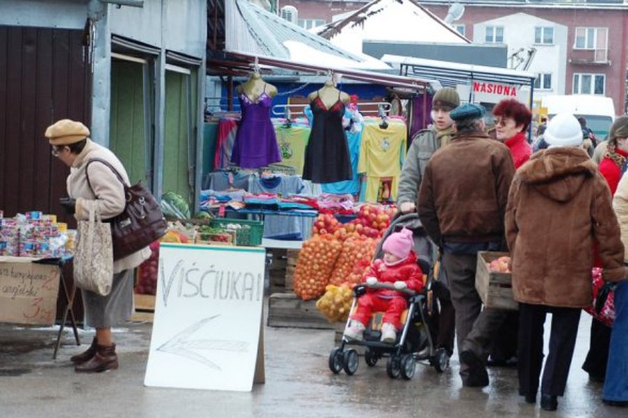 Перед Пасхой жители Литвы снова отправились в Польшу за покупками

                                 - Литва и страны Балтии