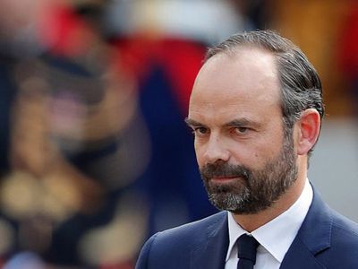 Премьер-министр Франции отказался отменять налог на выброс парниковых газов - В Мире