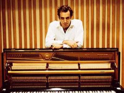 Канадский пианист даст 27-часовой концерт - Культурные и спортивные мероприятия