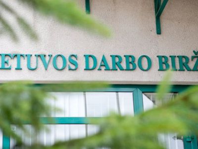 На биржу труда хлынули выпускники вузов и профучилищ - Литва и страны Балтии