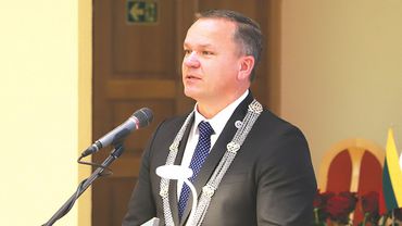 Поздравление мэра по случаю празднования 48-летия Висагинаса