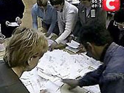 «Частные» партии, чуть посветив, гаснут - Литва и страны Балтии