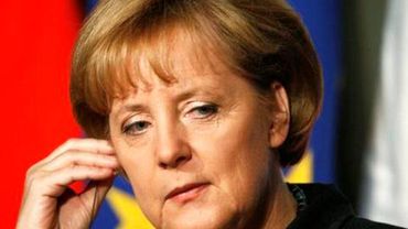 Крах евро повлечет за собой крах Европы —
Меркель
                                