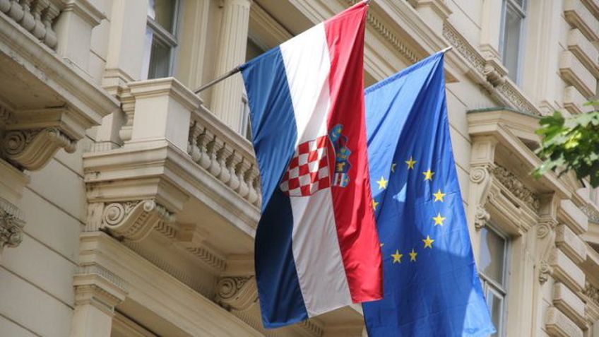 Граждане Хорватии на референдуме высказались против однополых браков