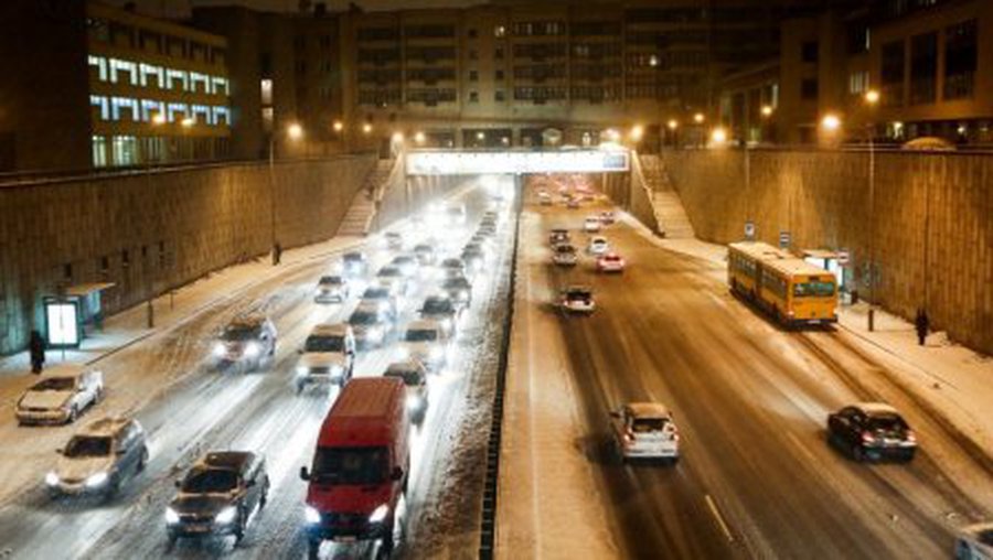 Vilniuje susidarė kilometrinės automobilių spūstys - Lietuva ir Baltijos šalys