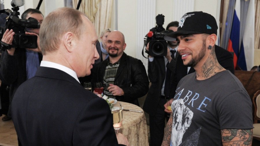 Предлагается запретить пропутинским исполнителям въезжать в Литву - Литва и страны Балтии