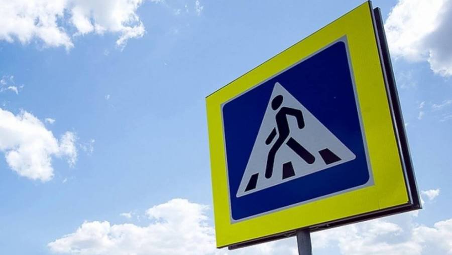 Сообщение сводки происшествий: от наезда автомобиля серьезно пострадали две женщины - Происшествия и криминал