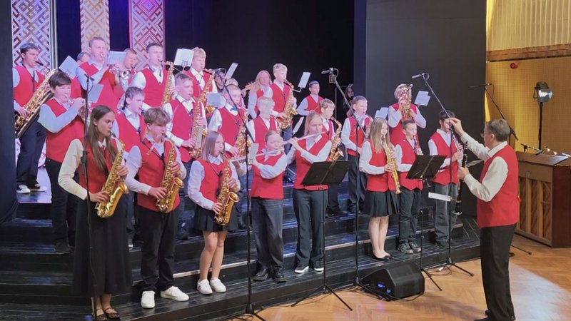 «Skambantys šilai 2026» . Сотни голосов на висагинской сцене (видео) - В Висагинасе