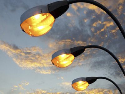 Проводится ремонт сетей уличного освещения - В Висагинасе