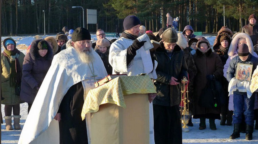 Водоосвящение состоится, но крещенскую воду раздадут после отмены карантина - В Висагинасе