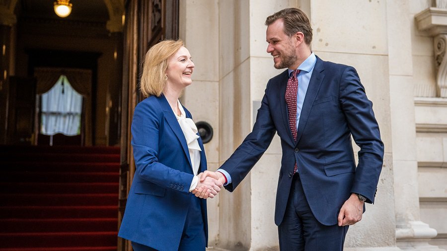 Министры иностранных дел Литвы и Великобритании подписали декларацию о двустороннем сотрудничестве - В Мире