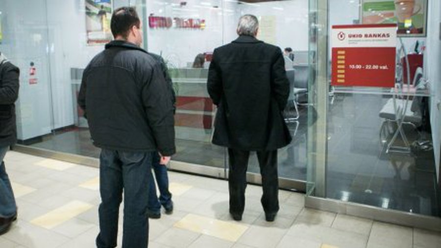 Подсчитано, сколько вкладчиков получат деньги, хранившиеся в банке Ukio bankas - Литва и страны Балтии