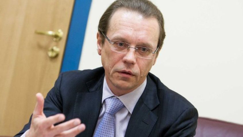Еврокомиссар: наша цель в том, чтобы РФ отменила доптребования к перевозчикам