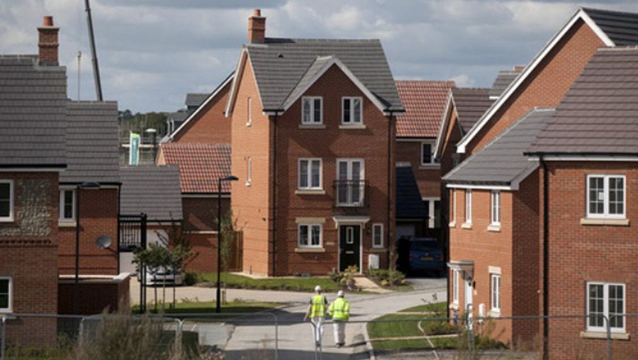 Британские политики: открытие рынка труда было большой ошибкой  - В Мире