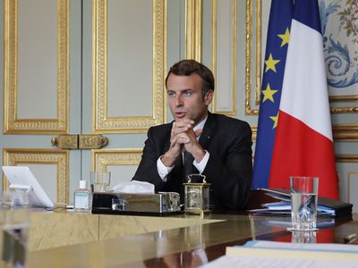 Литву с официальным визитом посетит президент Франции с супругой - Литва и страны Балтии