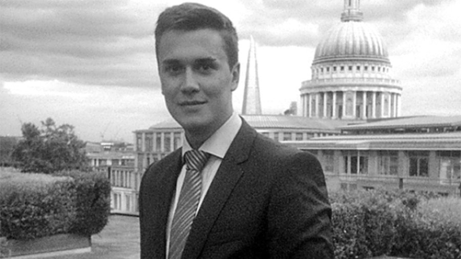 Белка в офисном колесе - В Мире