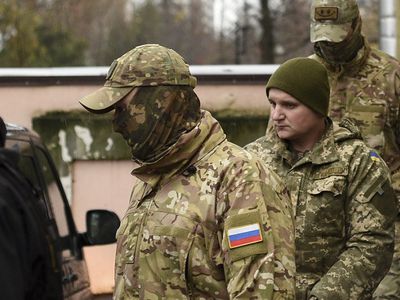 Задержанных в Керченском проливе украинских офицеров переводят в СИЗО Москвы - В Мире