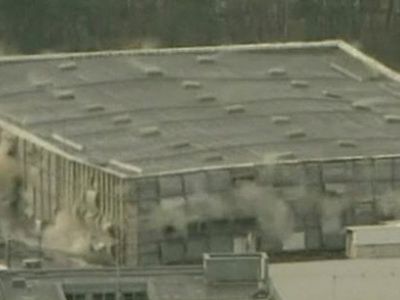 В Берлине разрушают главную арену нацистской Германии - В Мире