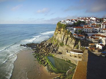Azenhas do Mar – pasakiškas Portugalijos kaimelis ant vandenyno krašto