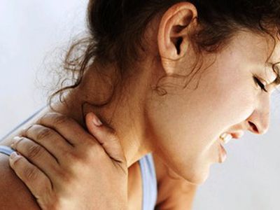 Люди реагируют на чужую боль физически - Наука и здоровье