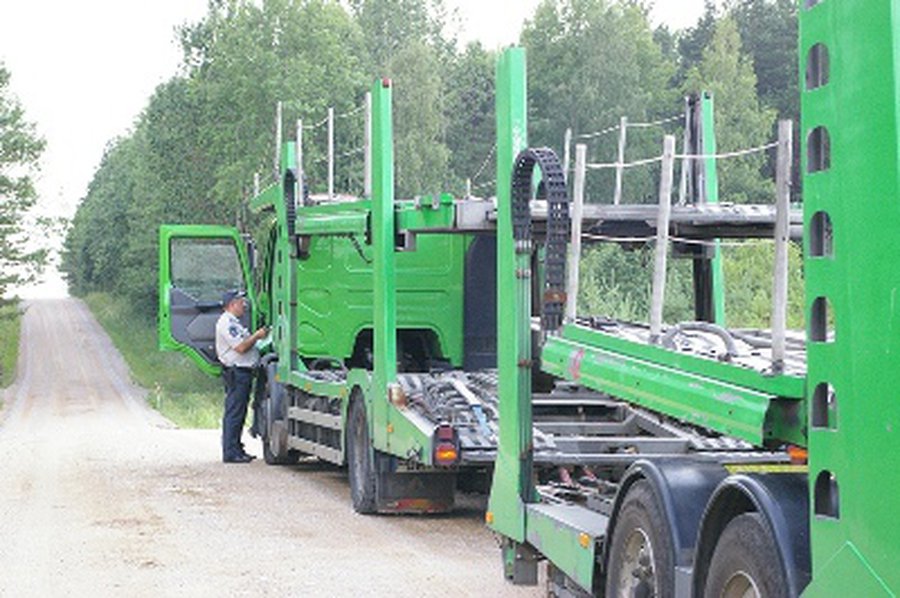 Visą savaitę bus vykdoma krovininių automobilių, autobusų ir maršrutinių taksi kontrolė 
 - Įvykiai ir kriminalas