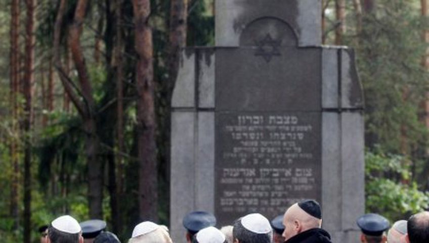 «Маршем живых» в Панеряй почтили память жертв Холокоста
 
