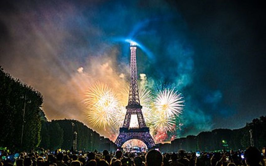 Премьер-министр поздравила Францию с национальным праздником