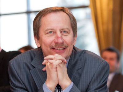 Правительство будет обсуждать возможность повысить минималку до 900 литов - Литва и страны Балтии