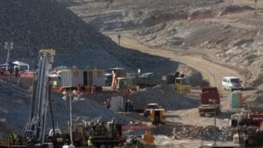 Спасатели доберутся до замурованных чилийских шахтеров в начале ноября