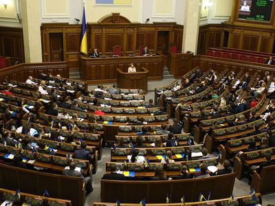 Депутат Рады предлагает разрешить украинцам иметь двойное гражданство с ЕС, США и Канадой - В Мире