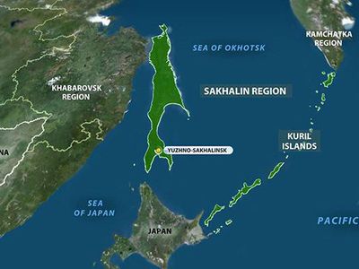 В Токио заявили, что продолжат упорные переговоры с РФ по решению территориальной проблемы - В Мире