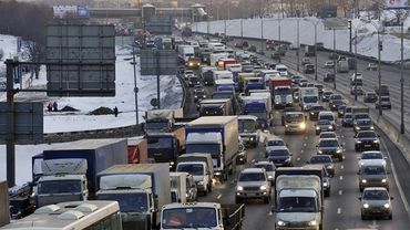 Перевозчики пассажиров Литвы требуют ввести налог на легковые автомобили