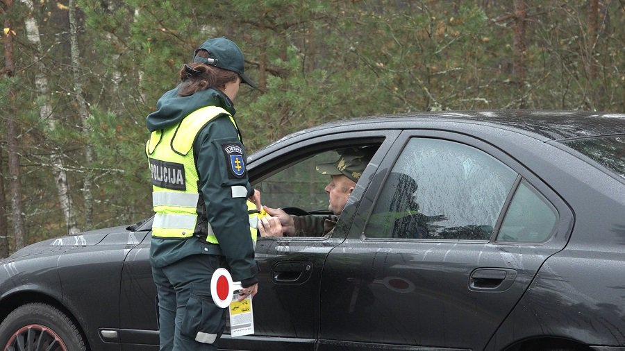 Полиция провела акцию «Švilpukas saugo» (видео) - В Висагинасе