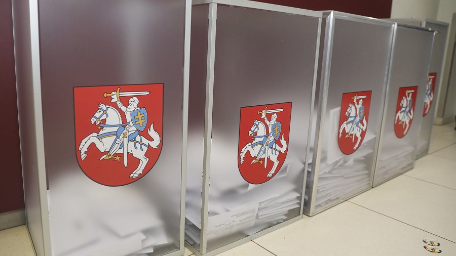 Опрос: возможность напрямую избирать мэра побудила бы больше жителей принять участие в выборах - Литва и страны Балтии