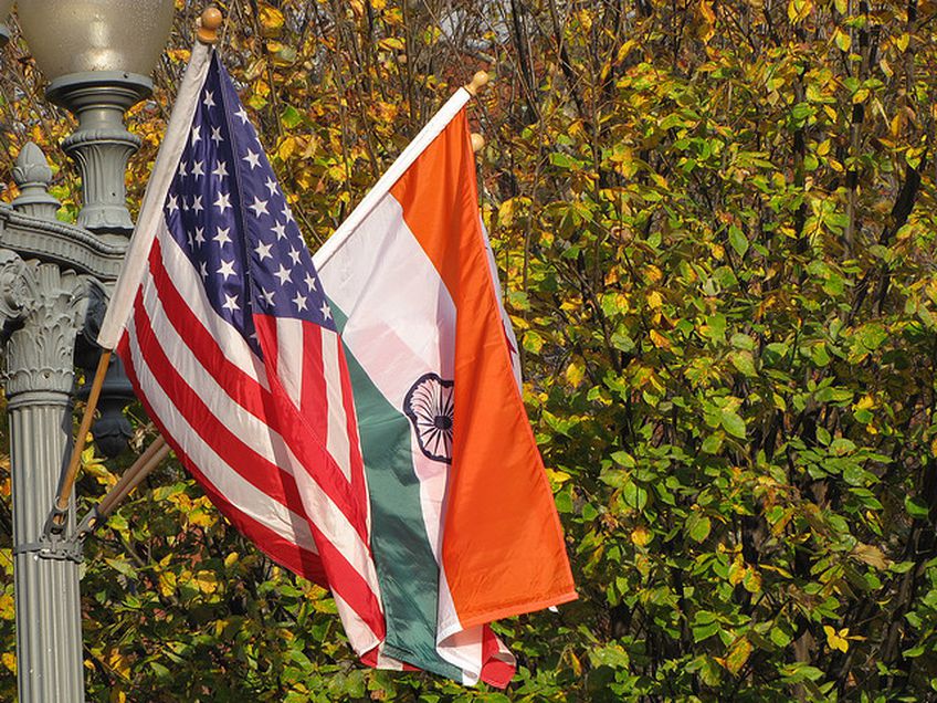 Индия оставит консульства США без дешевого алкоголя из-за скандала
