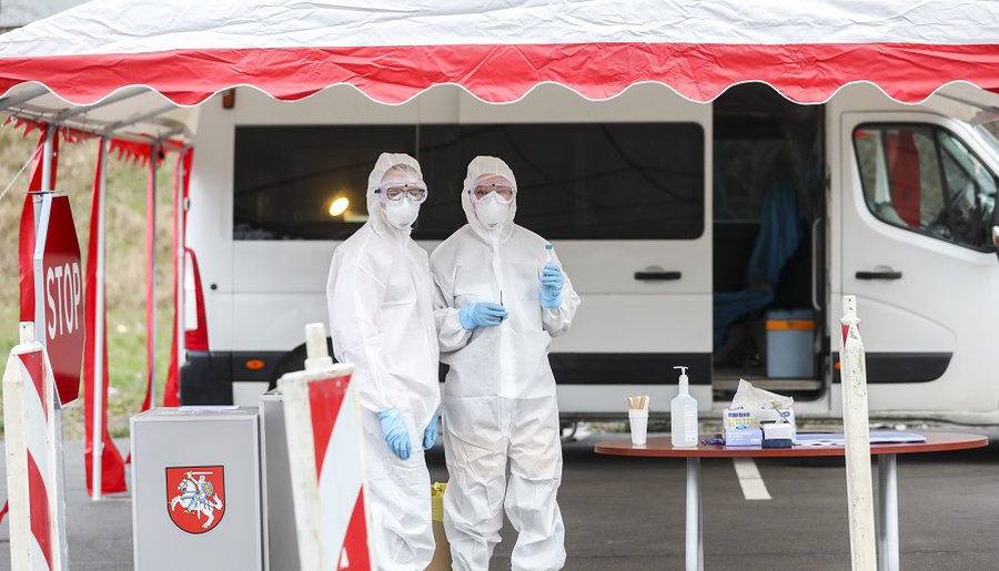 Мобильные пункты проверки на коронавирус открыты в Тельшяй, Алитусе, Мариямполе и Шяуляй - Литва и страны Балтии