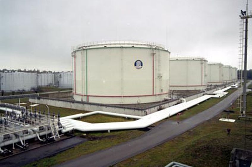 
Латвийская газета: Ventspils nafta продадут россиянам при посредничестве австрийцев
