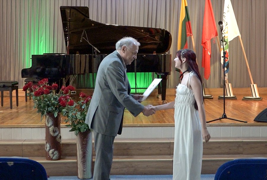 Дух творчества будет сопровождать их всю жизнь (видео) - В Висагинасе