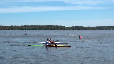 На висагинском озере кипели спортивные страсти (видео)