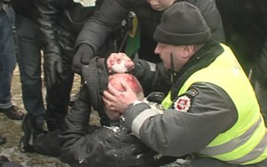 Полиция в Вильнюсе перешла к массовым арестам митингующих - Литва и страны Балтии