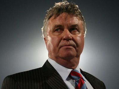 У Хиддинка девять предложений от клубов и сборных, но он ждет вестей от РФС - Культурные и спортивные мероприятия