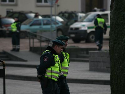 Seimo rinkimų metu - gausios policijos pajėgos - Lietuva ir Baltijos šalys