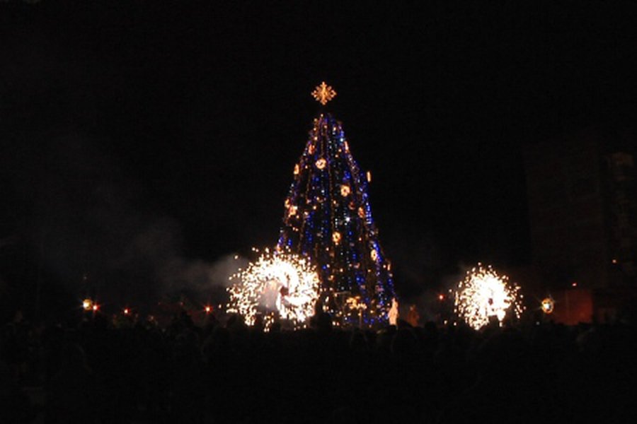 Раз, два три — елочка, гори!                                